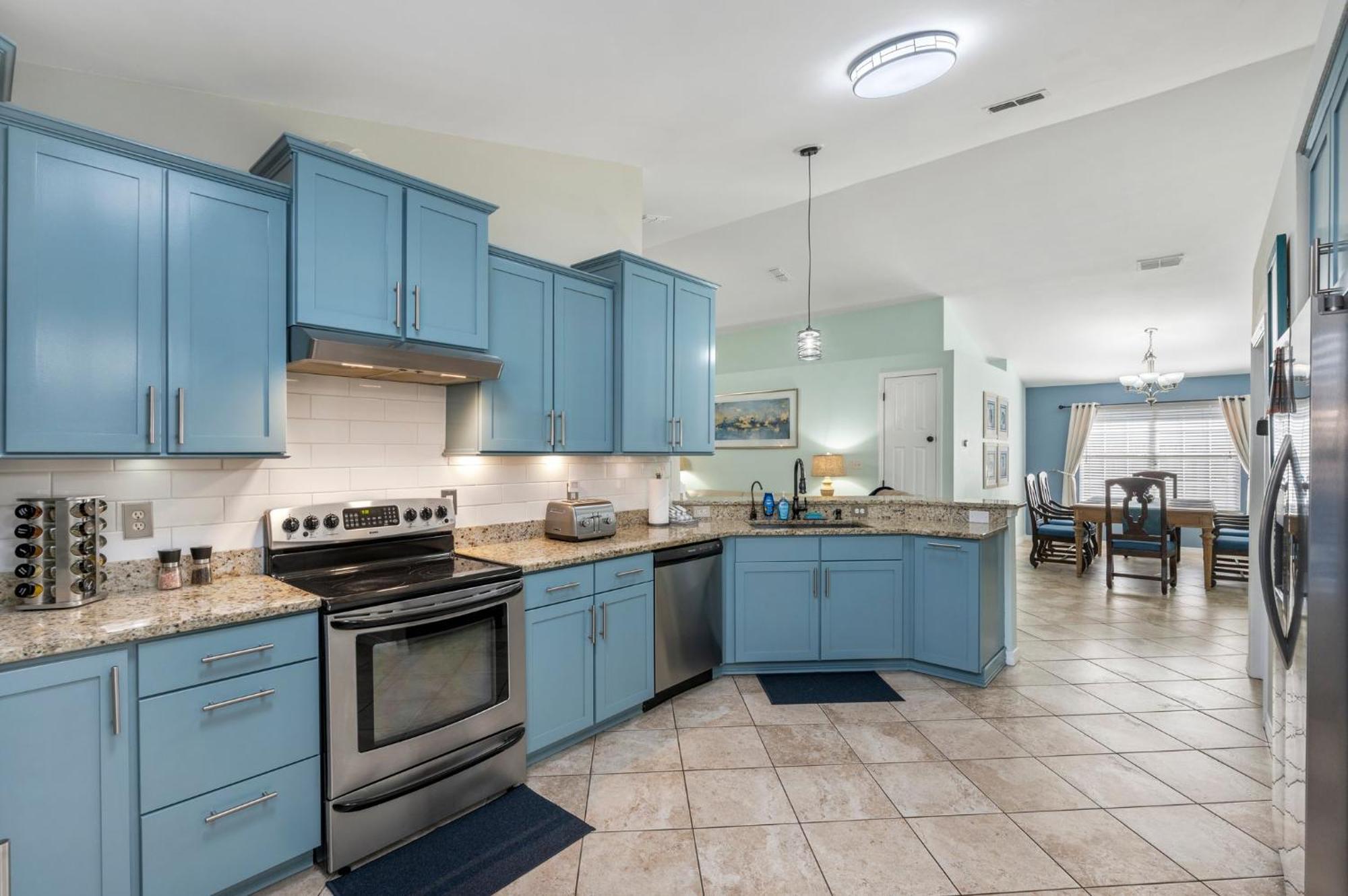 Beautiful Pet Friendly Home! New Tropical Pool, Opt Golf Cart And Pool Heat, Minutes To Destin