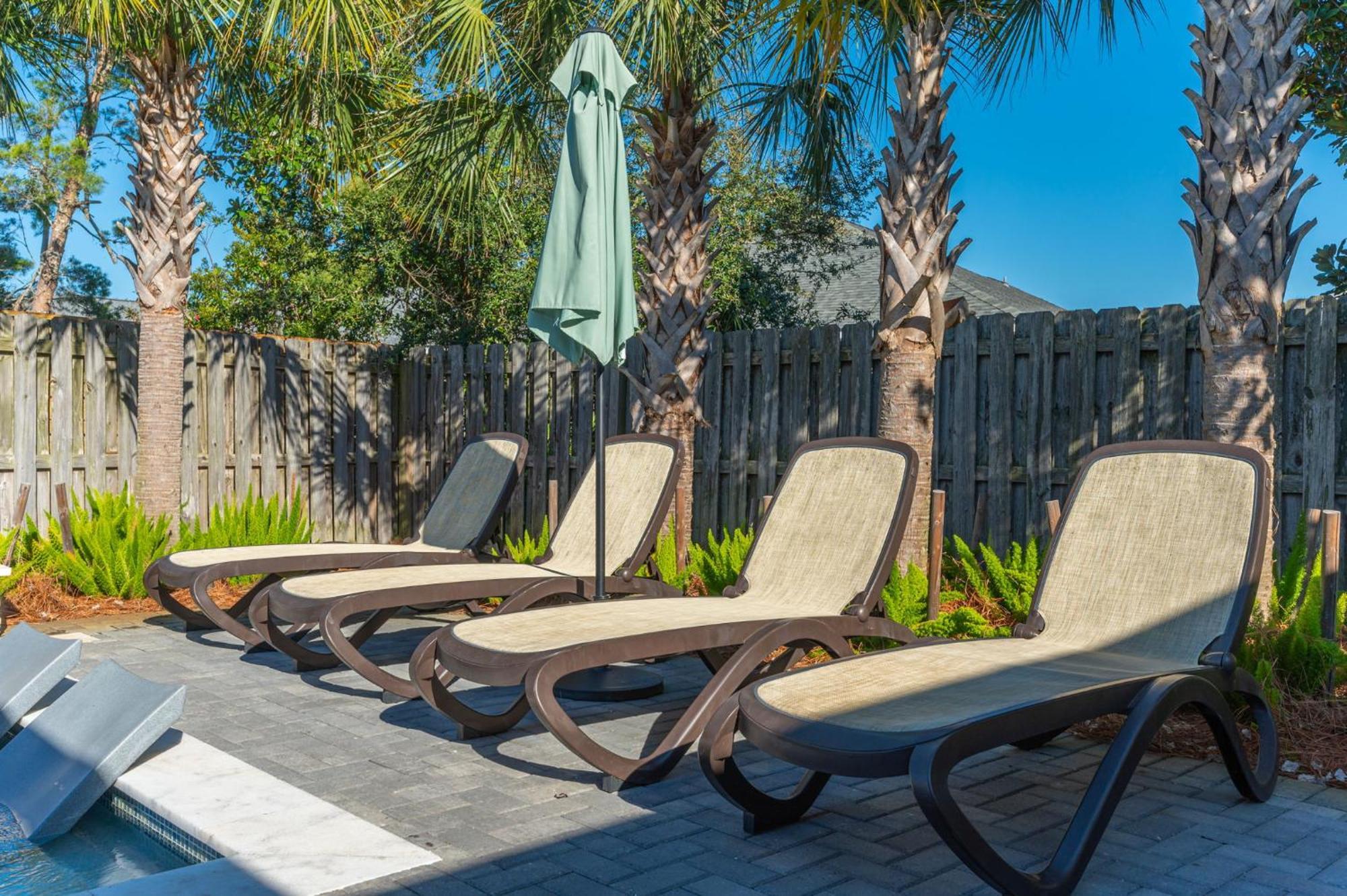 Beautiful Pet Friendly Home! New Tropical Pool, Opt Golf Cart And Pool Heat, Minutes To *