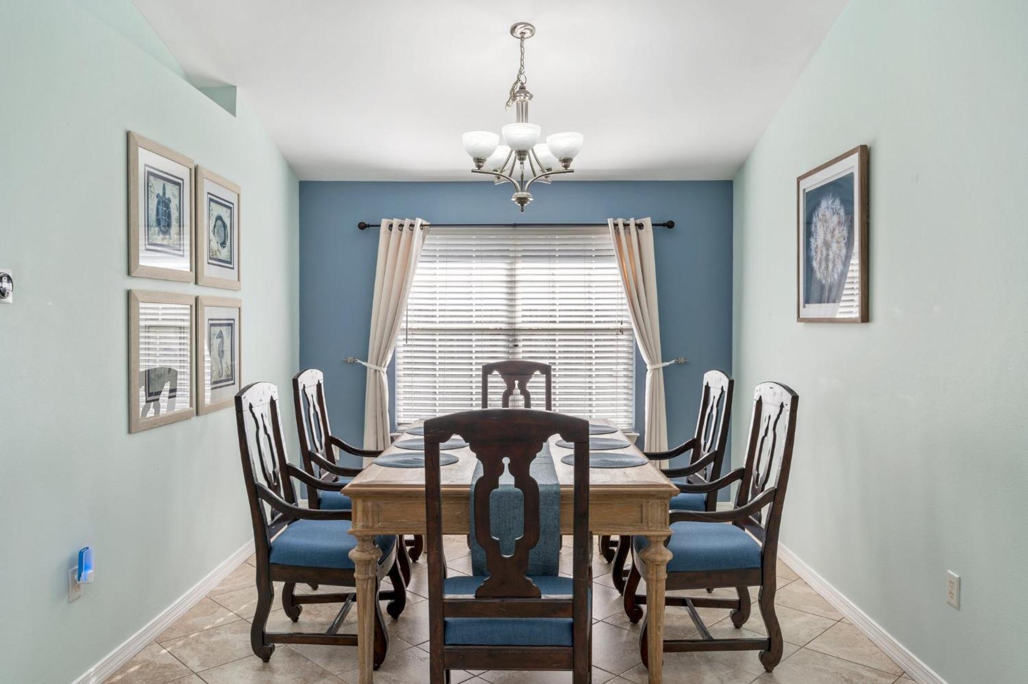 Beautiful Pet Friendly Home! New Tropical Pool, Opt Golf Cart And Pool Heat, Minutes To Holiday home *