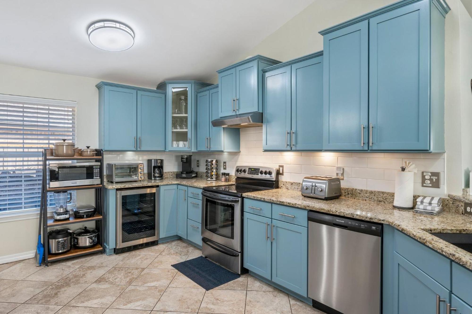Beautiful Pet Friendly Home! New Tropical Pool, Opt Golf Cart And Pool Heat, Minutes To * Destin