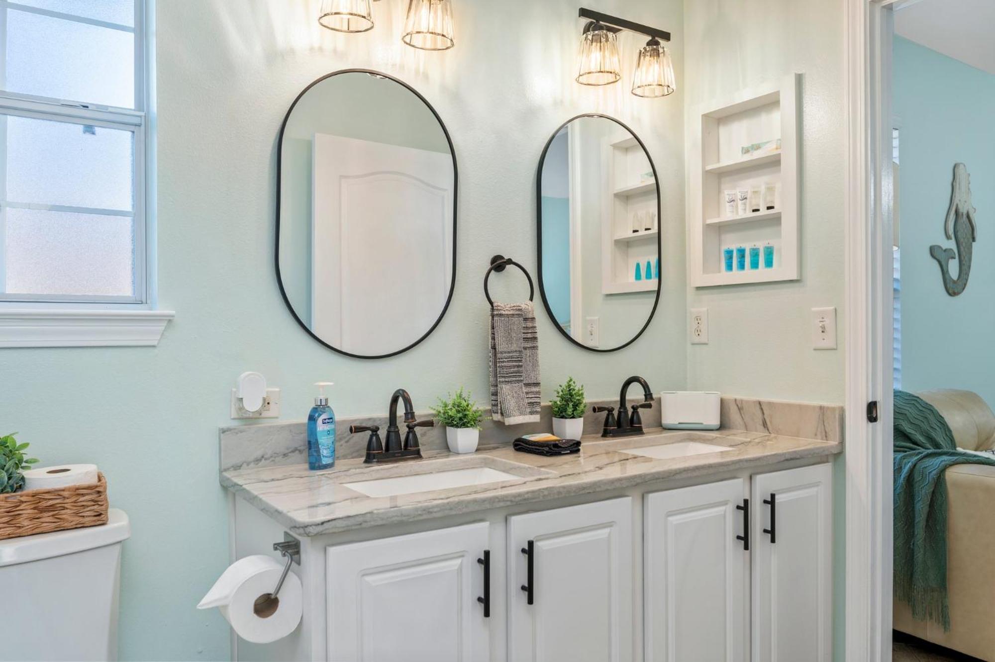 Beautiful Pet Friendly Home! New Tropical Pool, Opt Golf Cart And Pool Heat, Minutes To * Destin